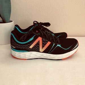 New Balance Black/Orange Mesh Sneakers Women’s 8